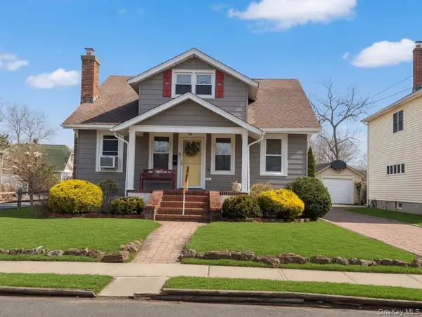 147 Church Avenue, Islip, NY 11751