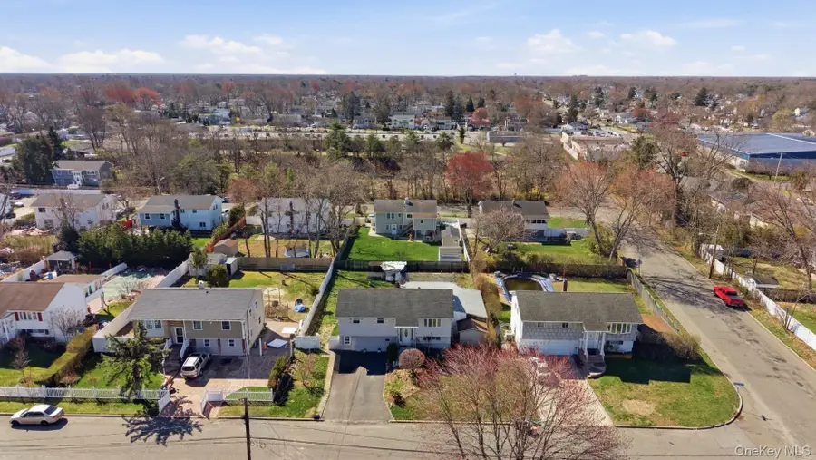 106 Bergold Street, Brentwood, NY 11717 - #2