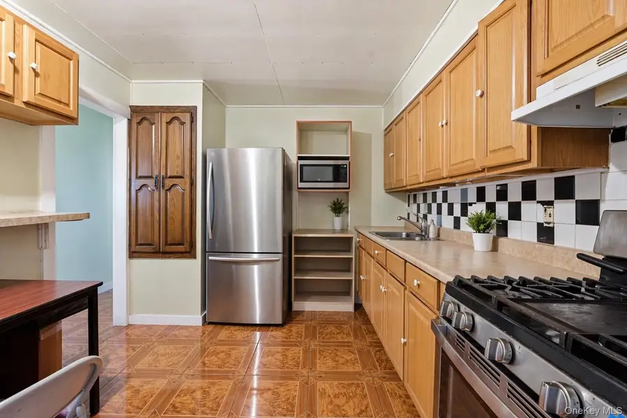 106 Bergold Street, Brentwood, NY 11717 - #3