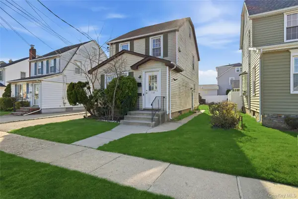 160 Broad Street, Williston Park, NY 11596