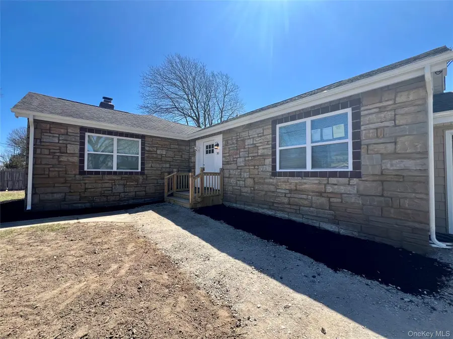 30 Lombardy Drive, Shirley, NY 11967 - #2