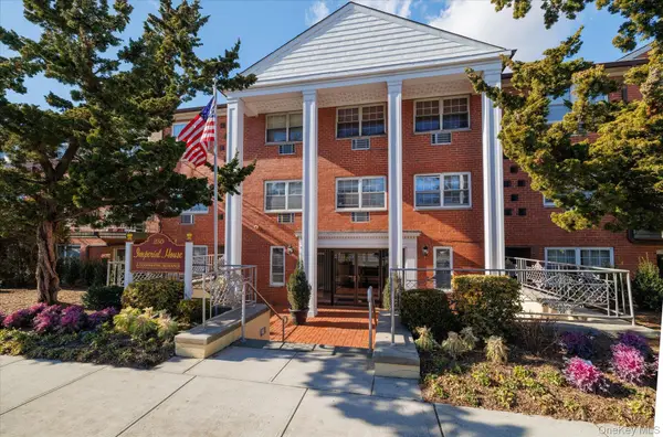 250 N Village Avenue #A-16, Rockville Centre, NY 11570