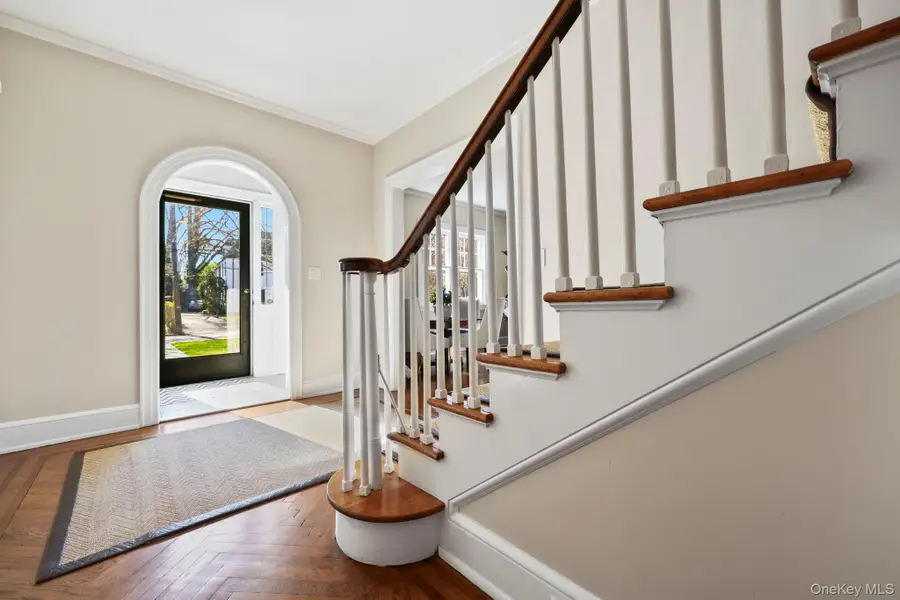 9 Sunnybrae Place, Bronxville, NY 10708 - #3