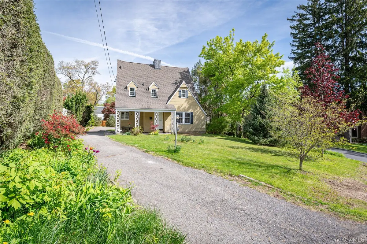 6 Helena Avenue, White Plains, NY 10605 - #1