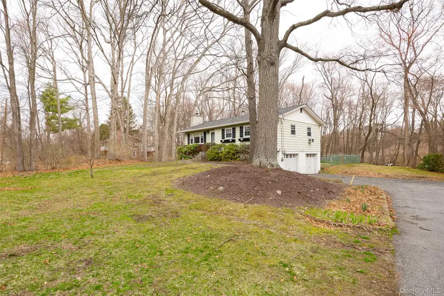 12 Julie Drive, East Fishkill, NY 12533 - #3