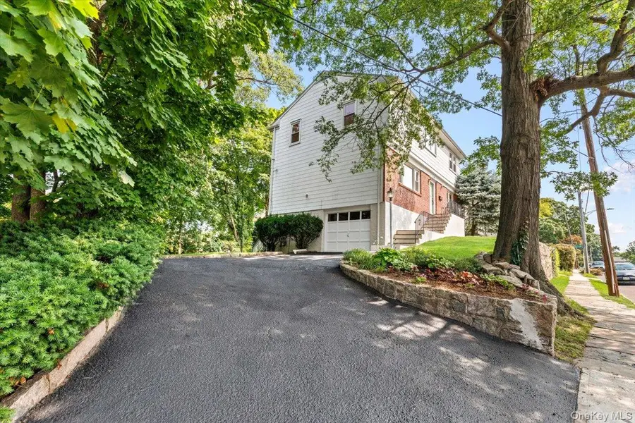 106 Bronxville Road, Bronxville, NY 10708 - #3