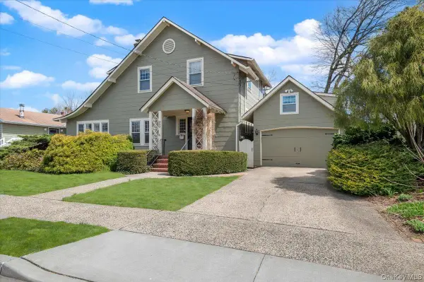 353 Bedford Avenue, Uniondale, NY 11553