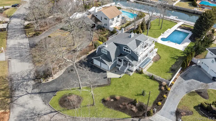 8 Canal Way, Hampton Bays, NY 11946 - #3