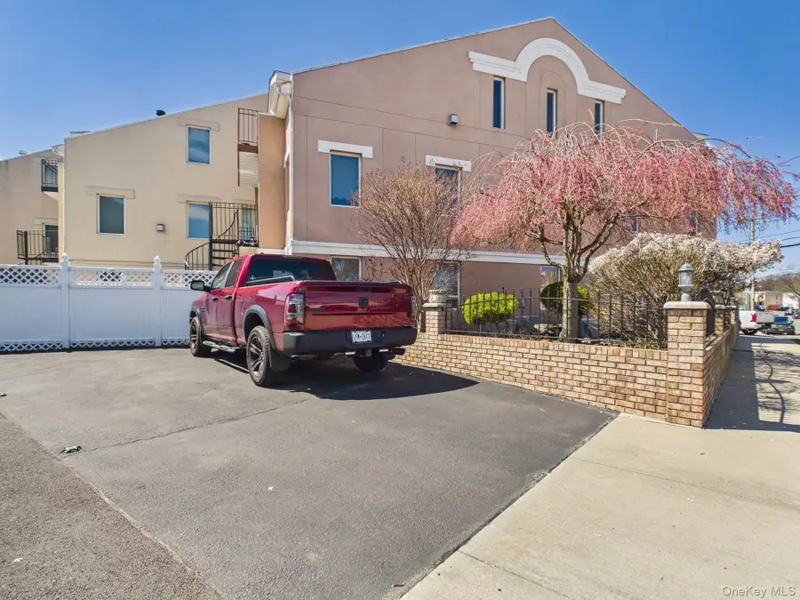 3318 Griswold Avenue, Bronx, NY 10465 - #3