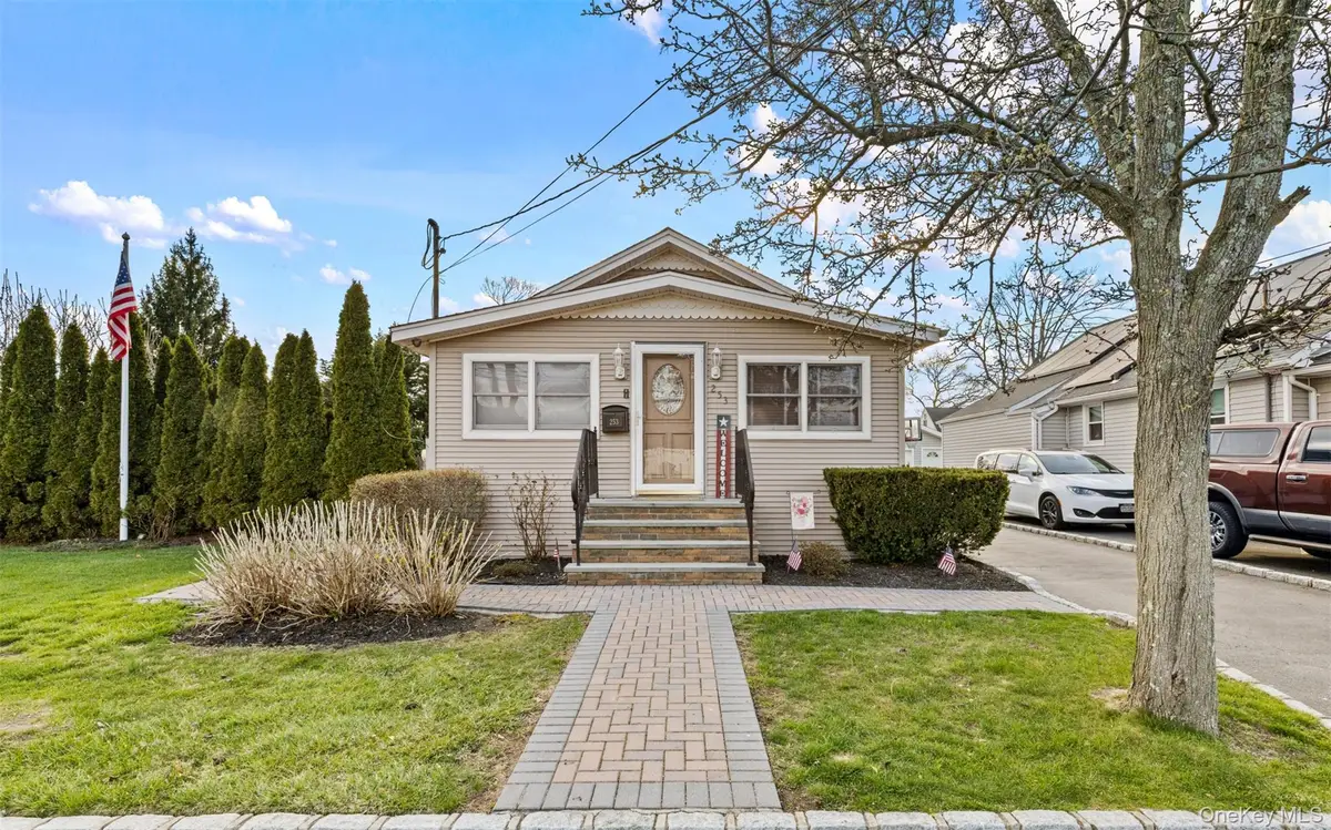 253 S 7th Street, Lindenhurst, NY 11757 - #1