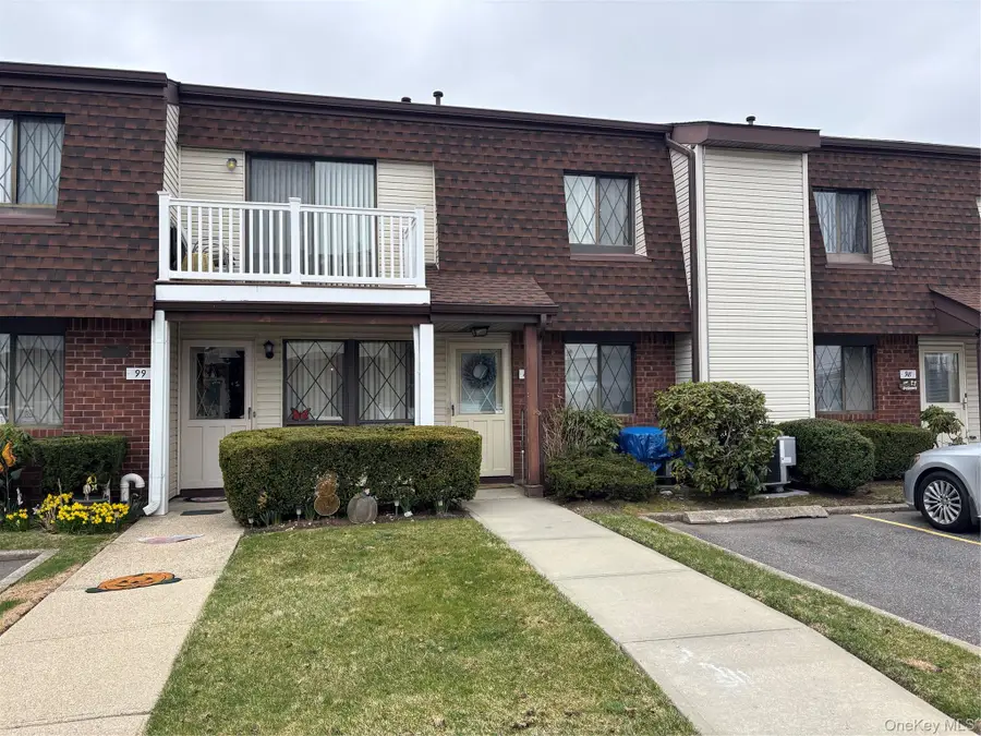 100 S Cambridge Drive S #100, Copiague, NY 11726 - #2