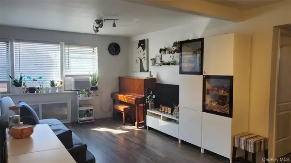 138-29 Jewel Avenue #1C, Flushing, NY 11367