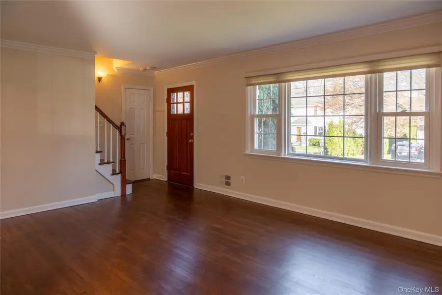 26 Dogwood Drive, Scarsdale, NY 10583 - #3