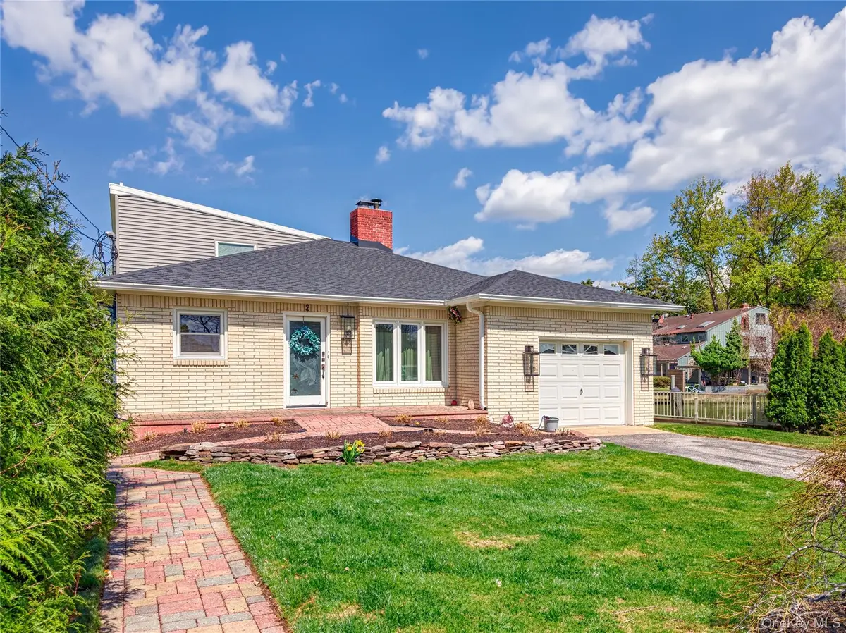 2 E Lido Prom, Lindenhurst, NY 11757 - #1