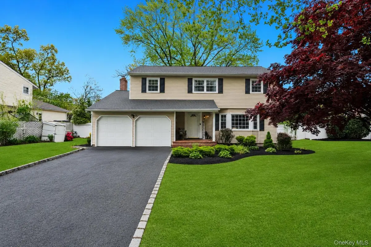 16 Lenore Place, Hauppauge, NY 11788 - #1