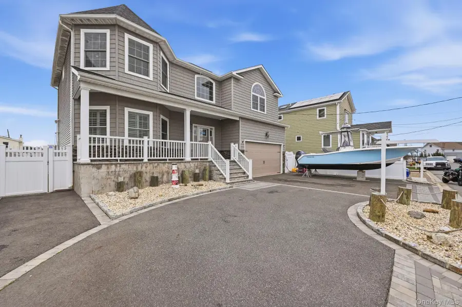 3685 Nimrod Street, Seaford, NY 11783 - #2