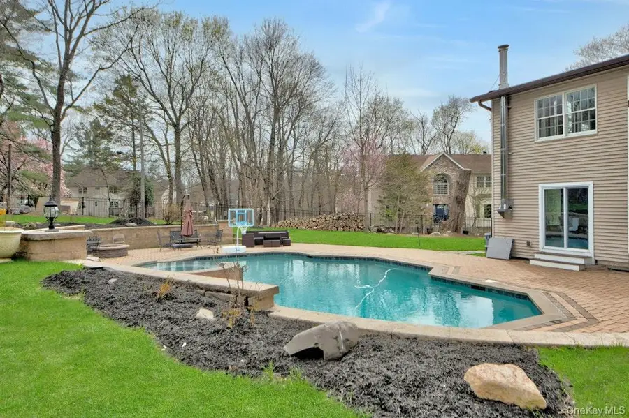 75 N Airmont Road, Suffern, NY 10901 - #3