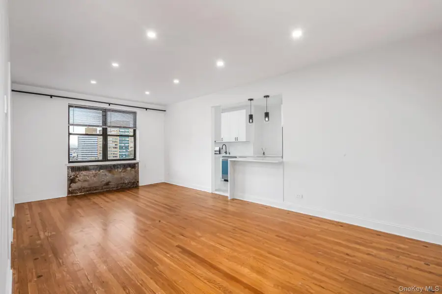 9876 Queens Boulevard #6L, Rego Park, NY 11374 - #2