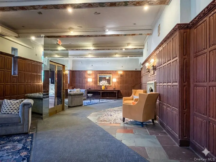 4 Maple Drive #5L, Great Neck, NY 11021 - #2