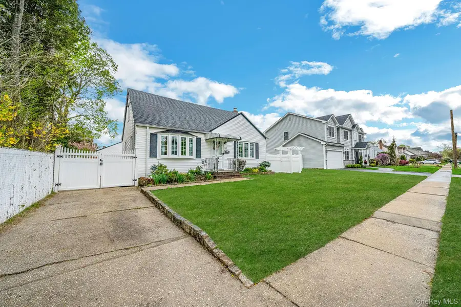 147 Ontario Avenue, Massapequa, NY 11758 - #2