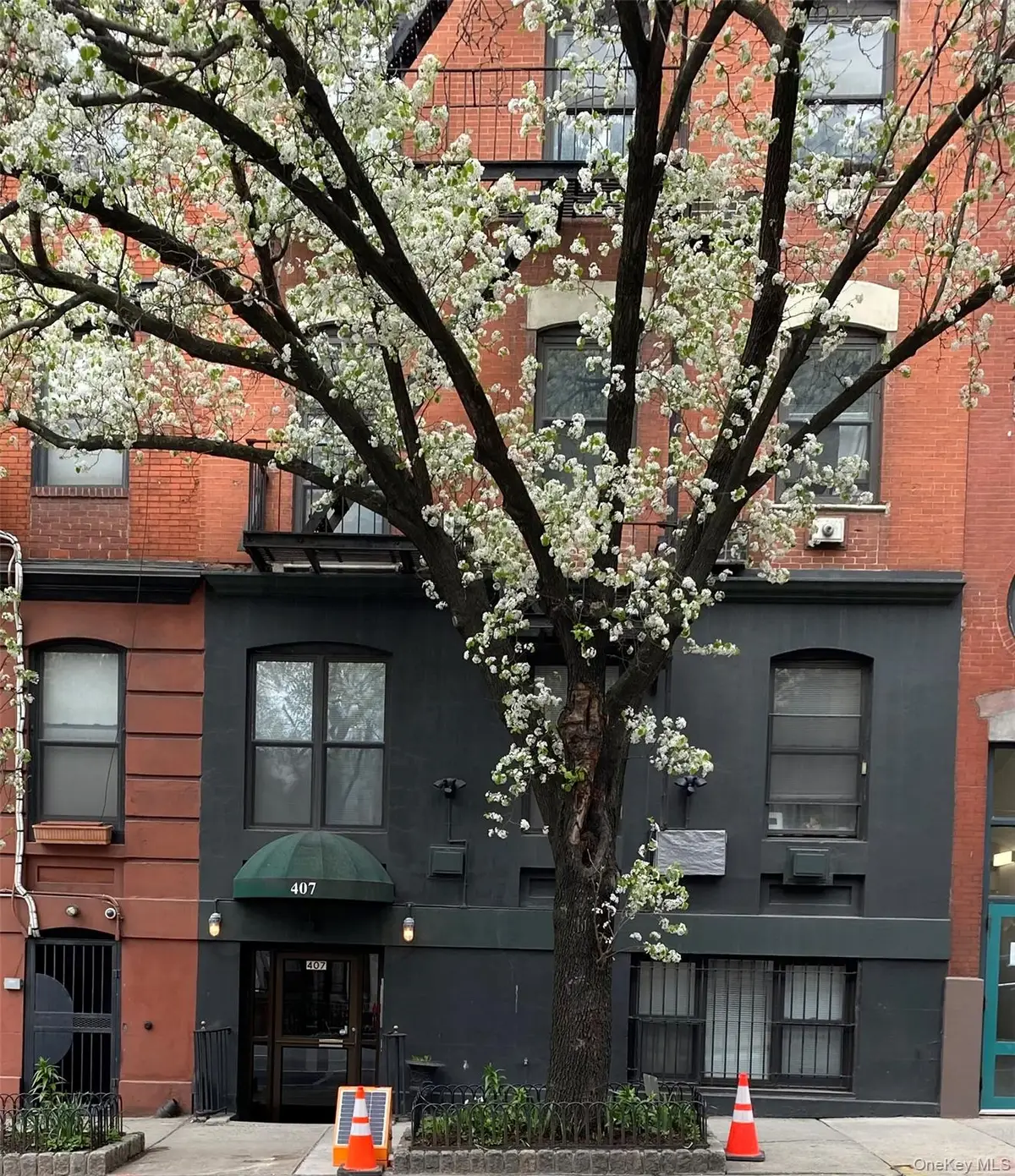 407 W 40th Street #4B, New York, NY 10018 - #1