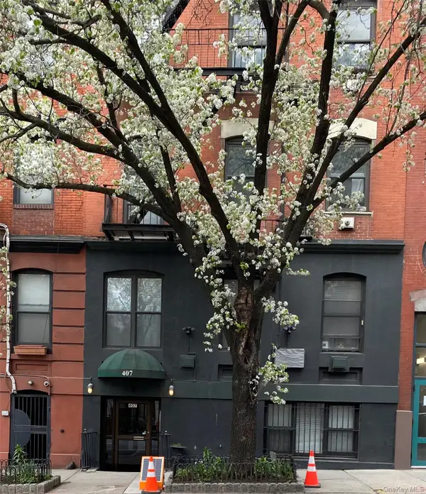 407 W 40th Street #4B, New York (Manhattan), NY 10018