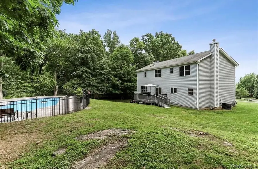 4 Clancy Farms Court, Stony Point, NY 10980 - #2