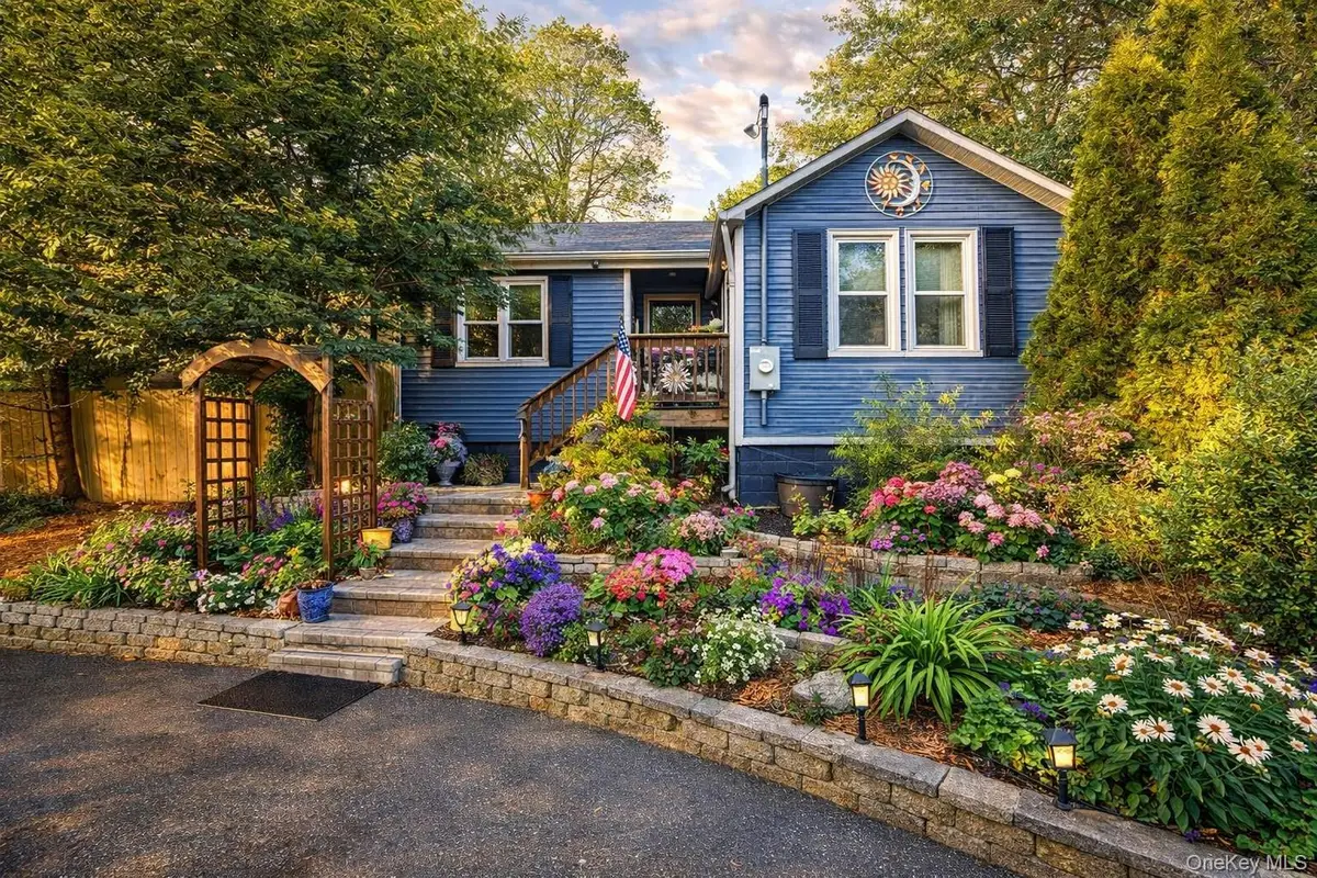 33 Park Drive, Rocky Point, NY 11778 - #1