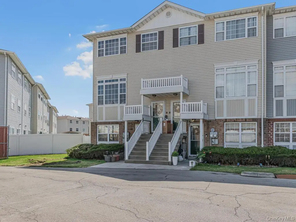 85 Admiral Court #87, Bronx, NY 10473 - #1
