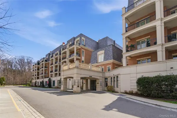 3000 Royal Court #3102, New Hyde Park, NY 11040