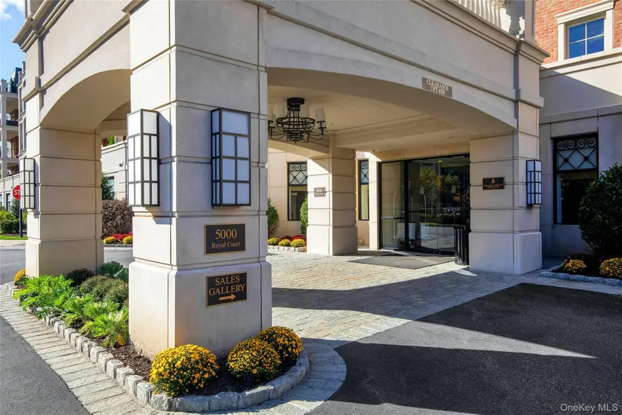 5000 Royal Court #5014, North Hills, NY 11040 - #2