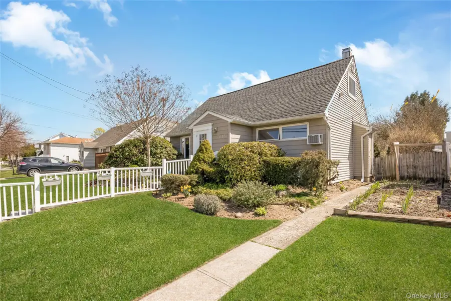 3017 Roxbury Road, Oceanside, NY 11572 - #3