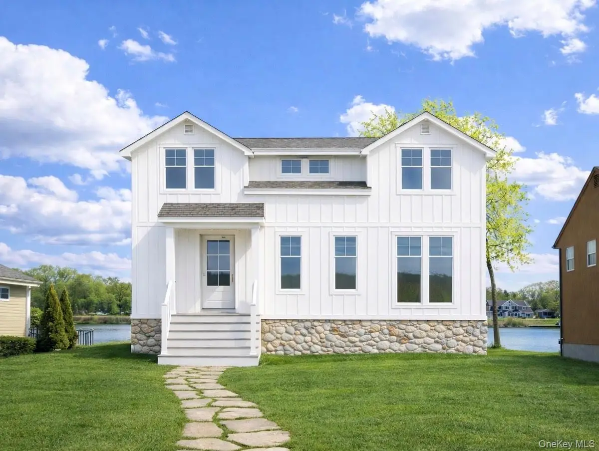 103 Hewitt Boulevard, Center Moriches, NY 11934 - #1