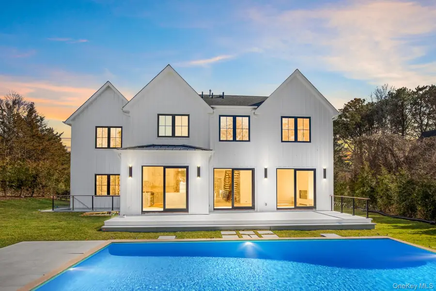 354 St Andrews Road, Southampton, NY 11968 - #2