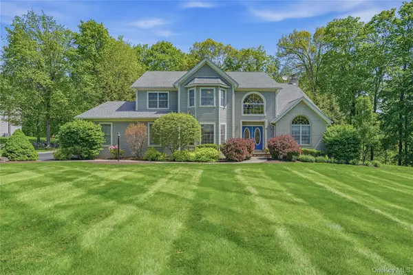 2 Windsor Lane, Cornwall, NY 12518