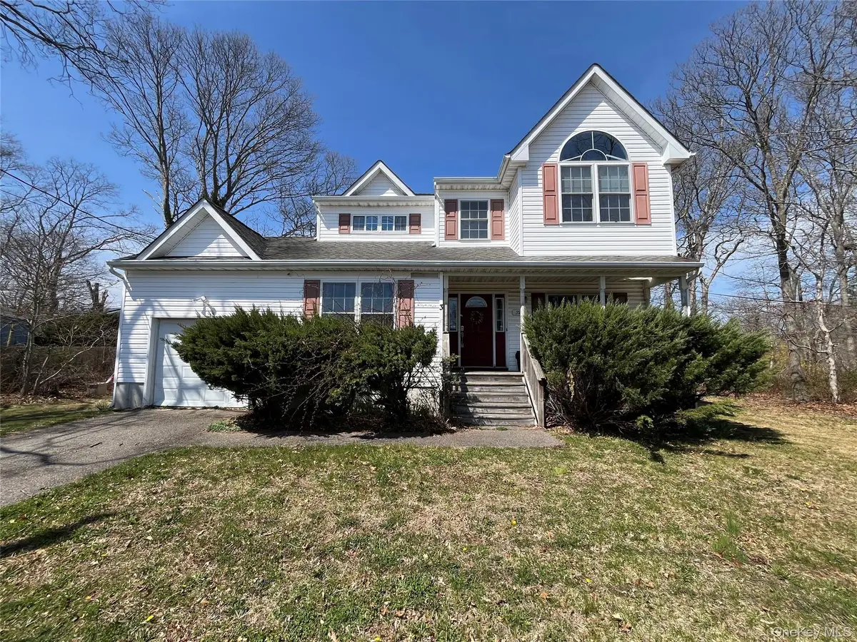 3 Robinwood Drive, Mastic Beach, NY 11951 - #1