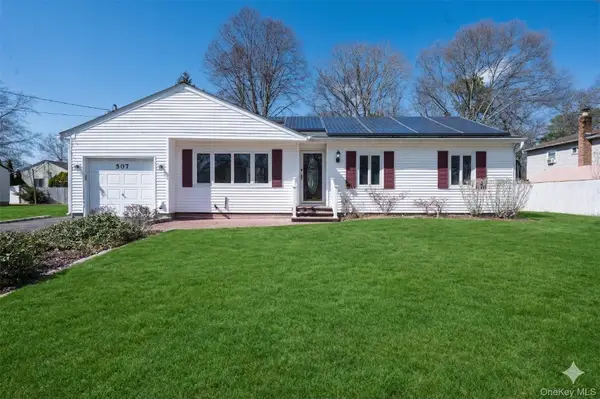 507 Joan Street, Ronkonkoma, NY 11779