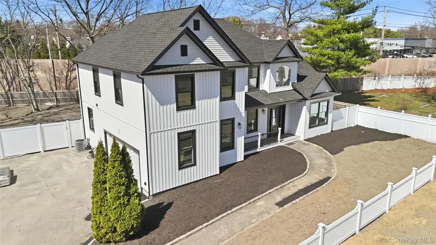 112 S Hillside Avenue, Nesconset, NY 11767 - #2