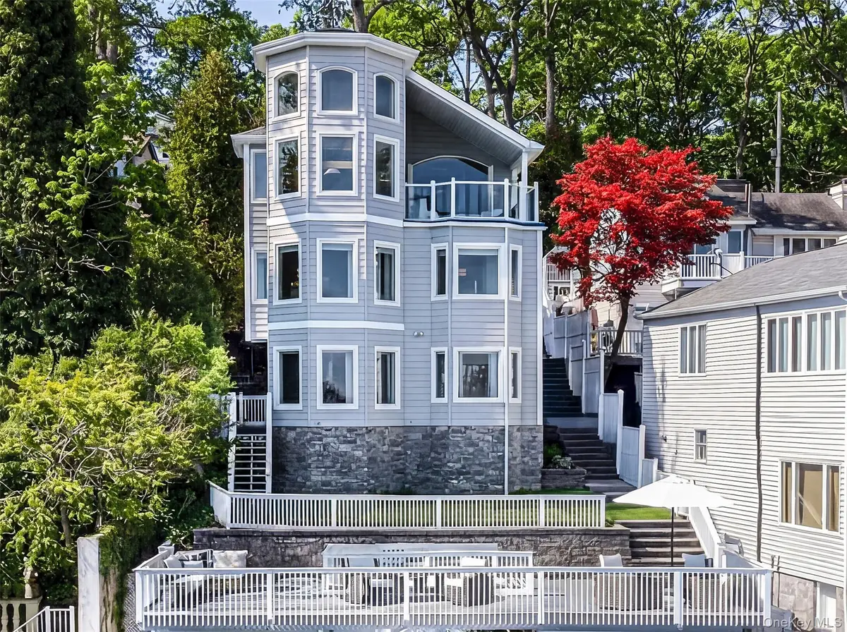 565 Mckinley Terrace, Centerport, NY 11721 - #1