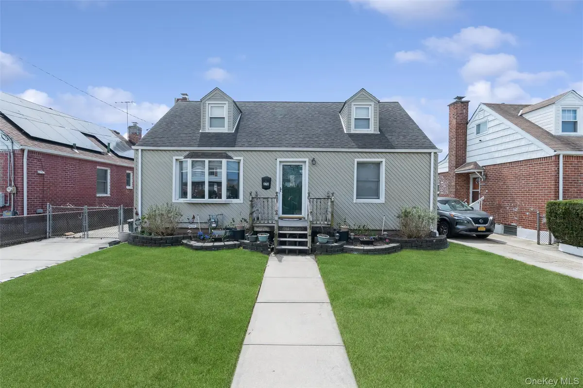 278 Dogwood Road, Valley Stream, NY 11580 - #1