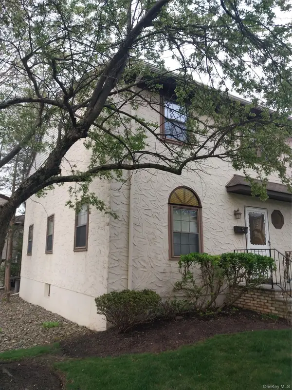 55 Somerset Drive, Montebello, NY 10901