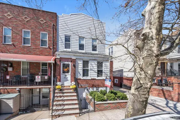 6858 76th Street, Middle Village, NY 11379