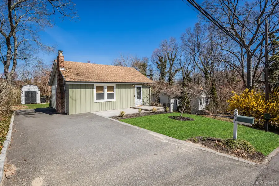 47 Queen Drive, Sound Beach, NY 11789 - #3