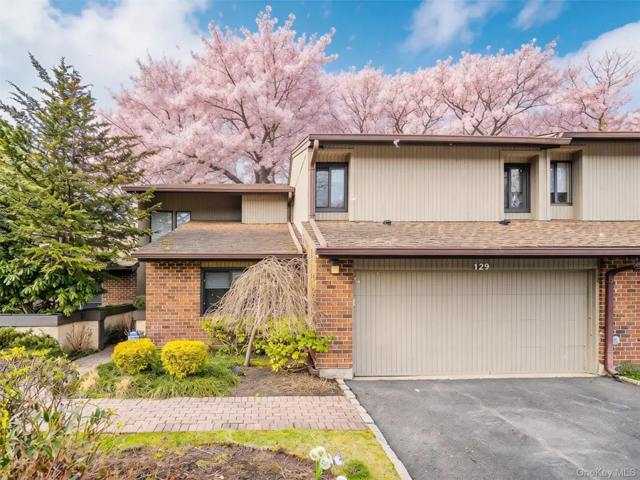 129 Golf View Drive #129, Jericho, NY 11753 - #2