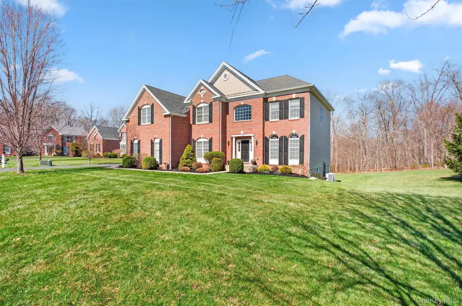 2 Holly Crescent, Hopewell Junction, NY 12533 - #3