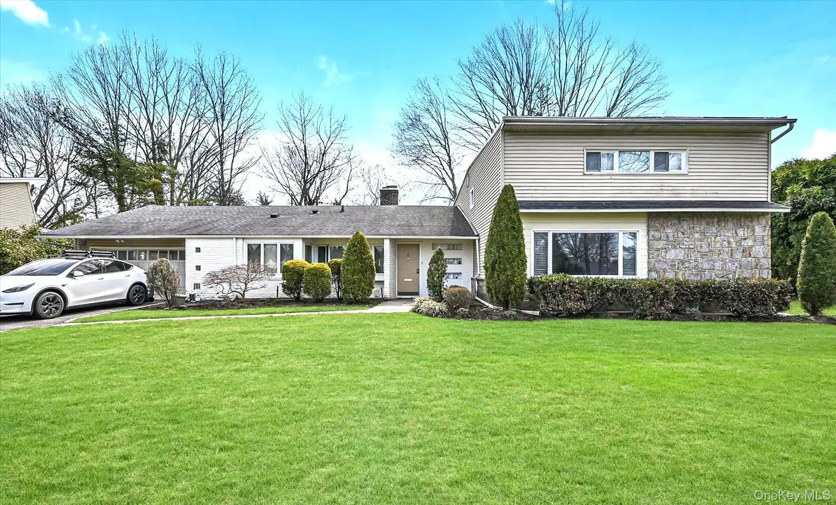 5 Fieldstone Lane, Great Neck, NY 11020 - #1