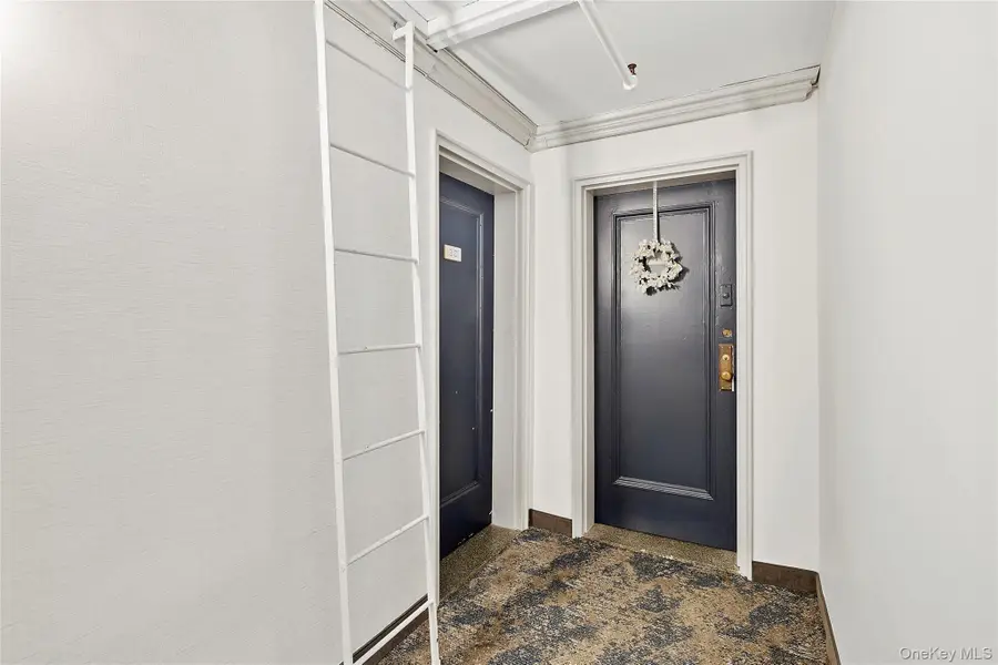 1 Edwards Street #3C, Roslyn Heights, NY 11577 - #3