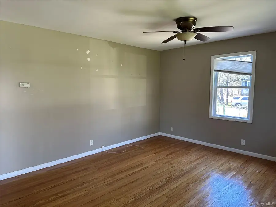 56 Waverly Avenue, Smithtown, NY 11787 - #2