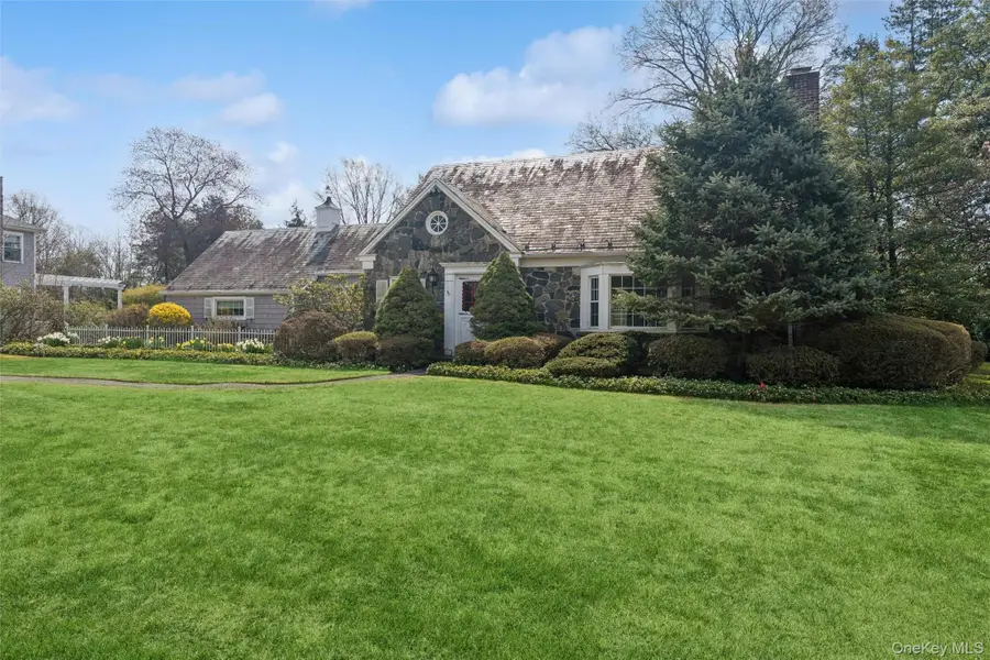 89 Country Club Drive, Port Washington, NY 11050 - #3