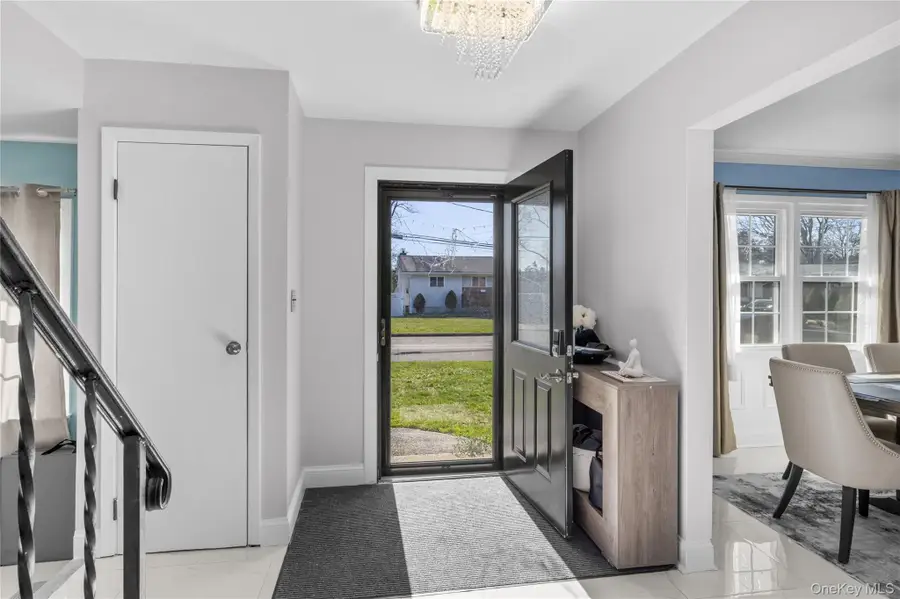 15 New York Avenue, Deer Park, NY 11729 - #3